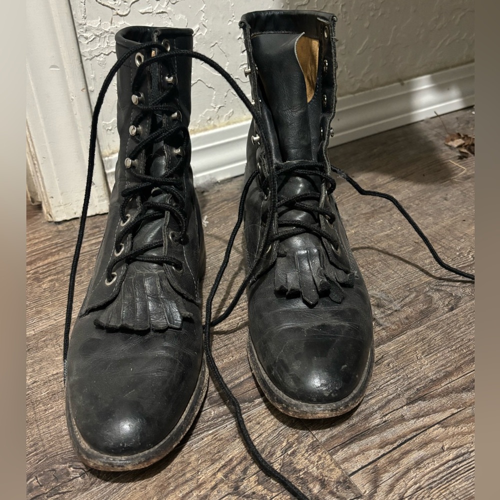 Justin Black and Tan Leather Boots